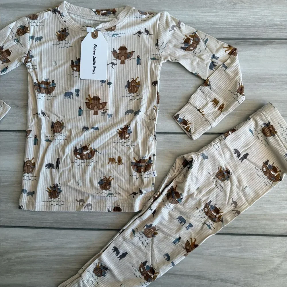 Brave Little Ones Noah's Ark Small Ribbed Two-Piece Set Tan 3T NWT